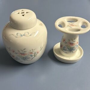Princess House Toothbrush holder and/Potpourri jar-with lid